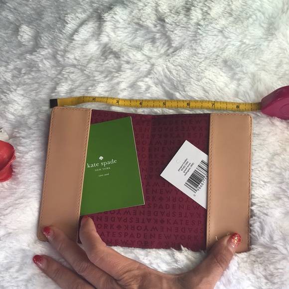 Kate Spade maroon passport holder - Picture 4 of 5